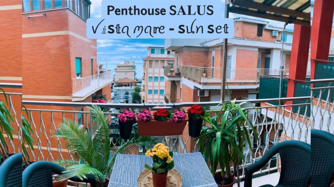 Penthouse Salus Sea View Terrace Apartment Lido di Ostia Exterior photo